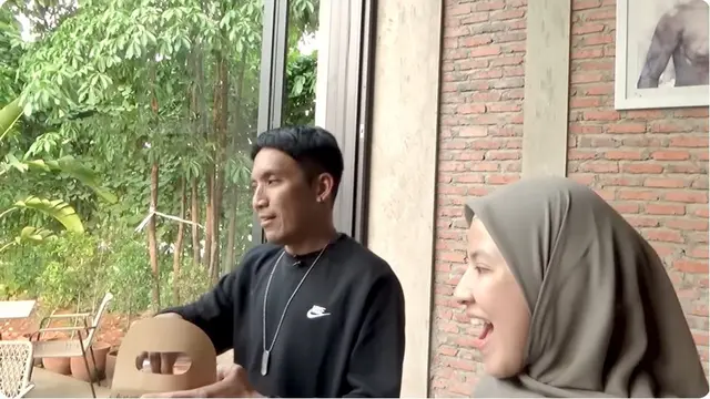 7 Potret Desta dan Natasha Rizky Kompak Antar Anak Sunat, Kembali Didoakan Rujuk