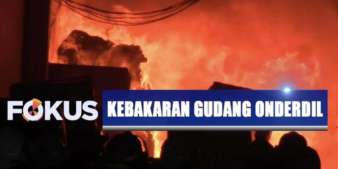 Gudang Onderdil Motor di Surabaya Terbakar Diduga Korlseting