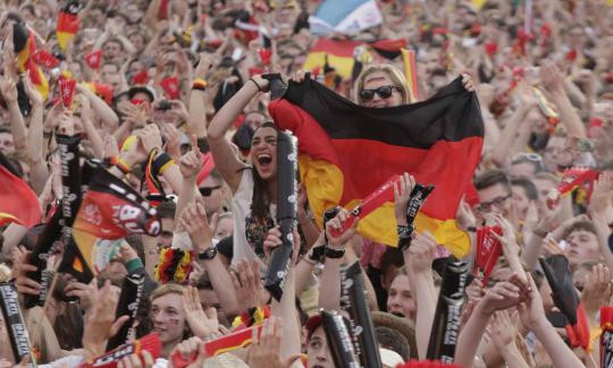 Ekspresi fans Jerman tiap gol