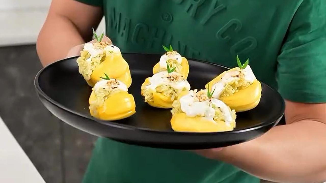 5 Potret Nicky Tirta Bikin Jackfruit Sticky Rice, Jadi Sajian untuk Buka Puasa