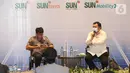 Staf Ahli Utama Kantor Staf Presiden RI Ade Irfan Pulungan Tenaga (kanan) dan Ketua Umum Asosiasi Energi Surya Indonesia (AESI) Fabby Tumiwa (kiri) dalam diskusi mengejar Targer Bauran energi melalui pemanfaatan tenaga hijau di Ibukota Negara Baru di Jakarta. (Liputan6.com)