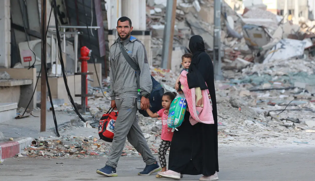 Pejabat Kesehatan setempat juga menginformasikan sedikitnya 15 orang meninggal dunia akibat serangan tersebut. (Bashar TALEB/AFP)
