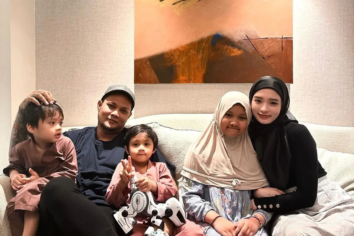 Foto Starla Anak Inara Rusli dan Virgoun Ramai Dikomentari Warganet, Disebut Duplikat Bapaknya