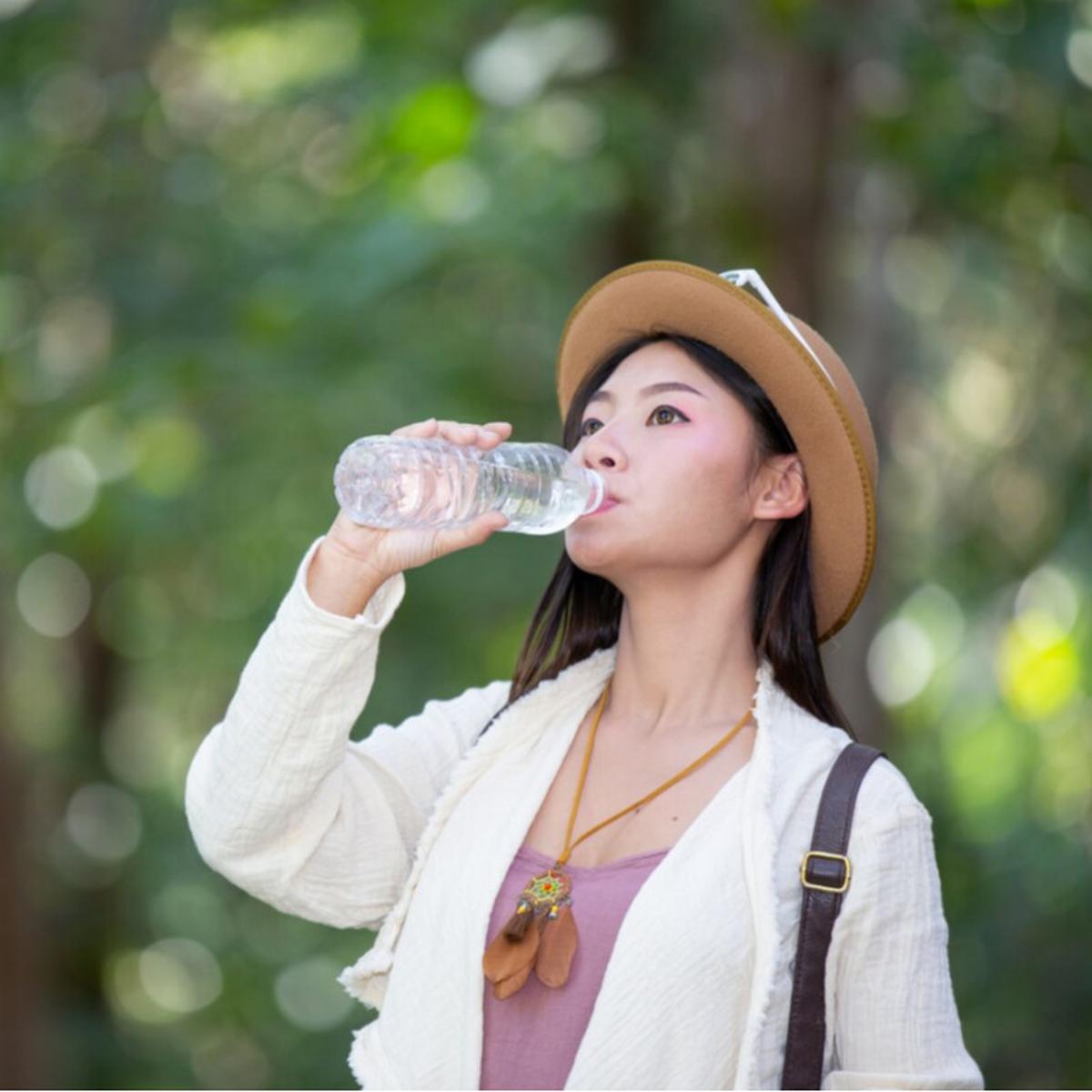 minum air yang cukup