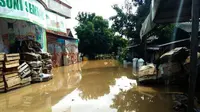 Sebanyak 2.440 rumah terendam banjir di Kecamatan Anyer, Kabupaten Serang, Banten. (Liputan6.com/Yandhi Deslatama)