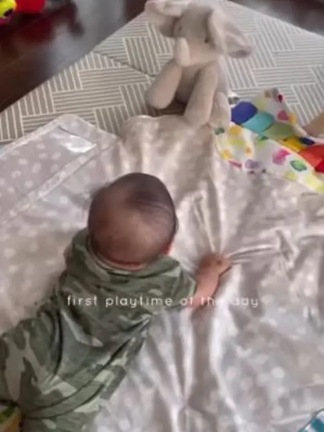 Nikita Willy menjaga rutinitas bersama Baby Izz (Instagram/nikitawillyofficial94)