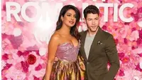 Priyanka Chopra dan Nick Jonas di premier film Isn't It Romantic di Los Angeles. (dok.Instagram @popsugar/https://www.instagram.com/p/BtybOkHAY5V/Henry