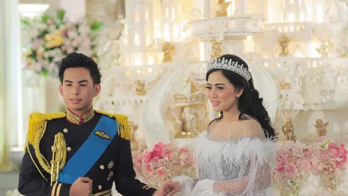 Ala Fairytale, Ini 10 Potret Megahnya Pernikahan Rachel Vennya