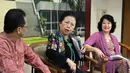 Suasana diskusi RUU Sistem Perbukuan, Pressroom DPR RI, Jakarta, Selasa (26/5/2015). Popong prihatin, Indonesia sudah 70 tahun merdeka, tetapi belum memiliki UU yang mengatur terkait buku-buku (Liputan6.com/Helmi Afandi)