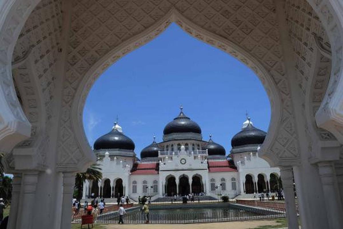 Salat Jumat di Aceh pasca gempa 8,5 SR