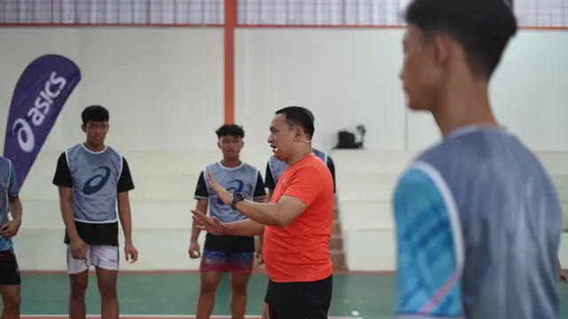 ASICS menawarkan program Coaching Clinic dan Strength Training.