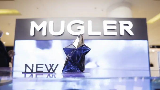 Menghirup Aroma Malaikat yang Menawan dari Parfum Mugler Angel Elixir