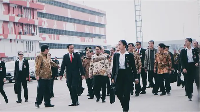 Paspampres Wanita/copyright merdeka.com