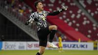Nadeo Argawinata menjadi pahlawan kemenangan Timnas Indonesia usai berhasil menangkis tendangan penalti yang dilesatkan oleh Faris Ramli pada injury time. Hal tersebut membuat pertandingan yang awalnya imbang 2-2 berhasil dimenangkan oleh skuat Garuda menjadi 4-2 di babak 2x15 menit. (affsuzukicup)