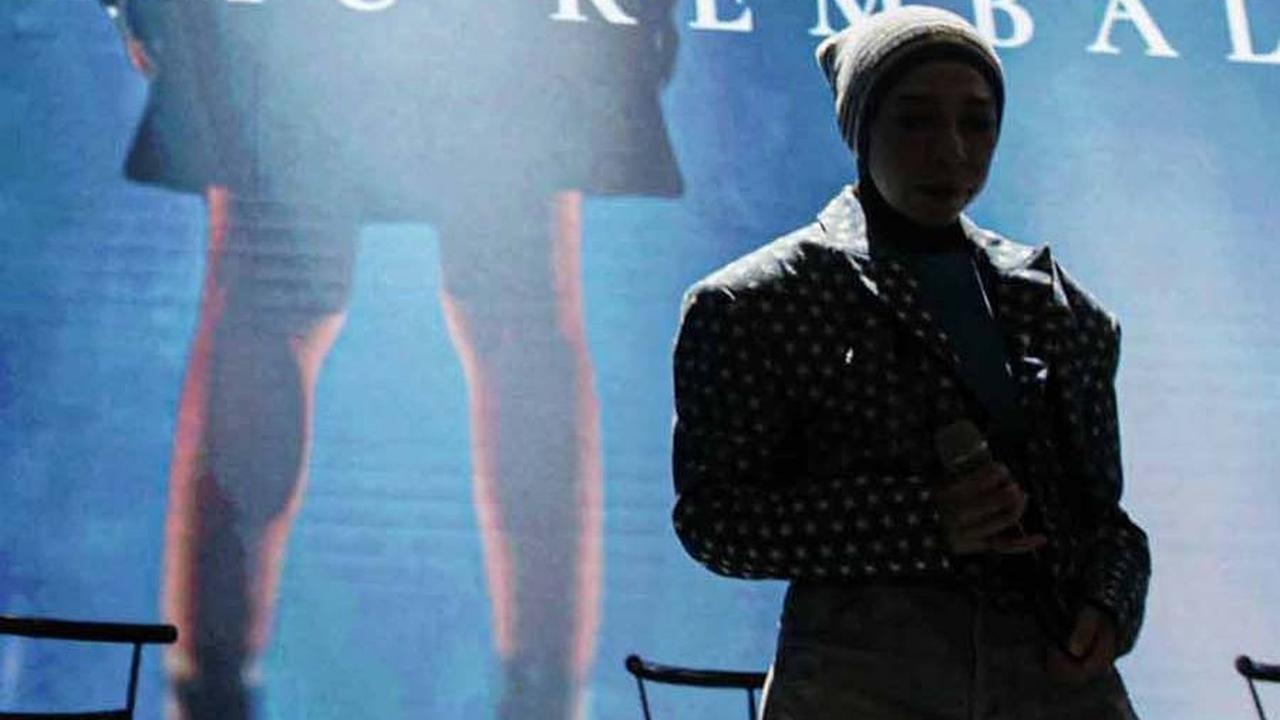FOTO: Pakai Teknologi AI, Melly Goeslaw Duet Bareng Mendiang Nike Ardilla