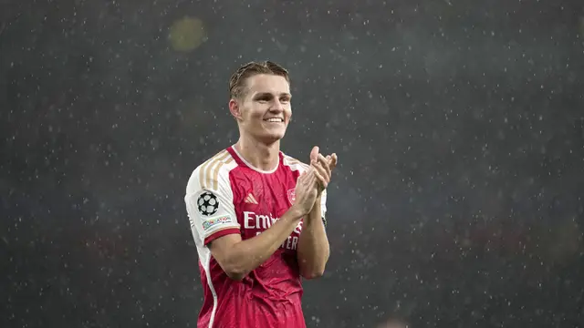 Foto: Gol Tendangan Berakurasi Tinggi Martin Odegaard saat Arsenal Pesta Gol 4-0 ke Gawang PSV di Liga Champions