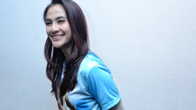 [Bintang] Maudy Koesnaedi