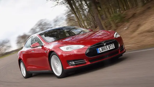 Tesla Model S P90D