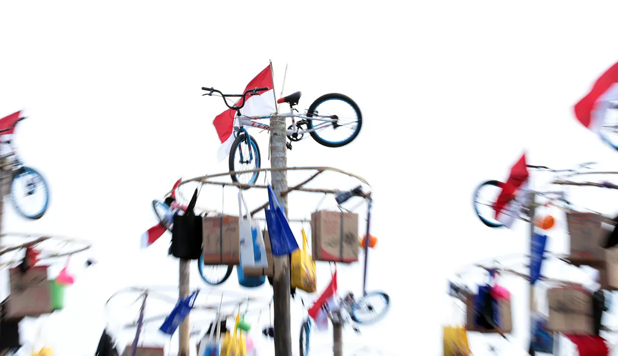 Seperti yang dikatakan Cita Citata, sebagai salah satu pengisi acara tersebut. Menurutnya, saat menghibur penonton harus dilakukan dengan maksimal bagaimanapun situasi dan kondisinya. (Deki Prayoga/Bintang.com)