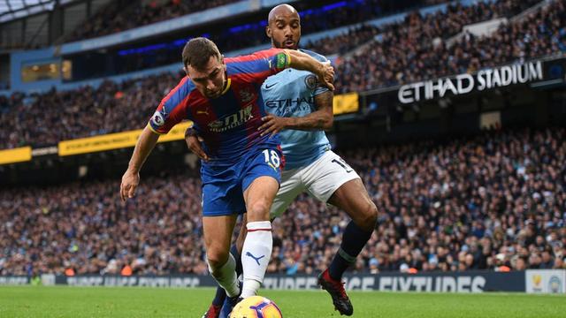 Gelandang Manchester City, Fabian Delph.