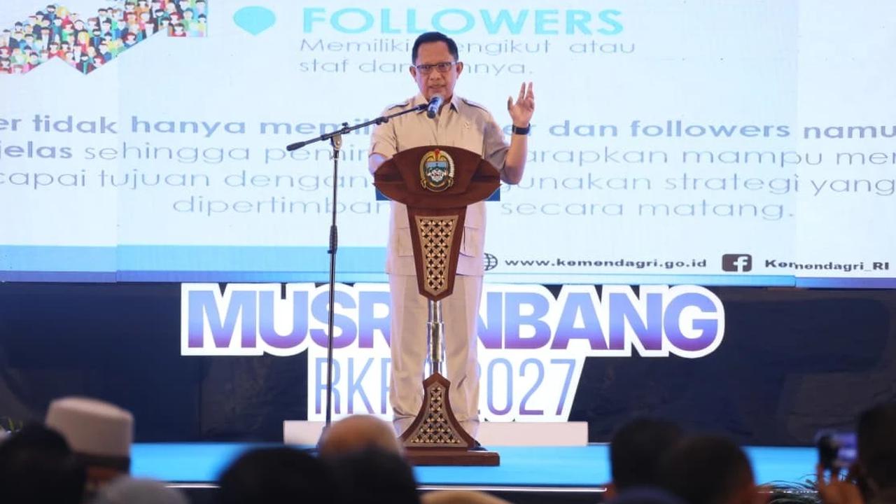 Mendagri Tito Karnavian saat memberikan sambutan dalam acara Musrenbang RKPD Provinsi Sumut Tahun 2027
