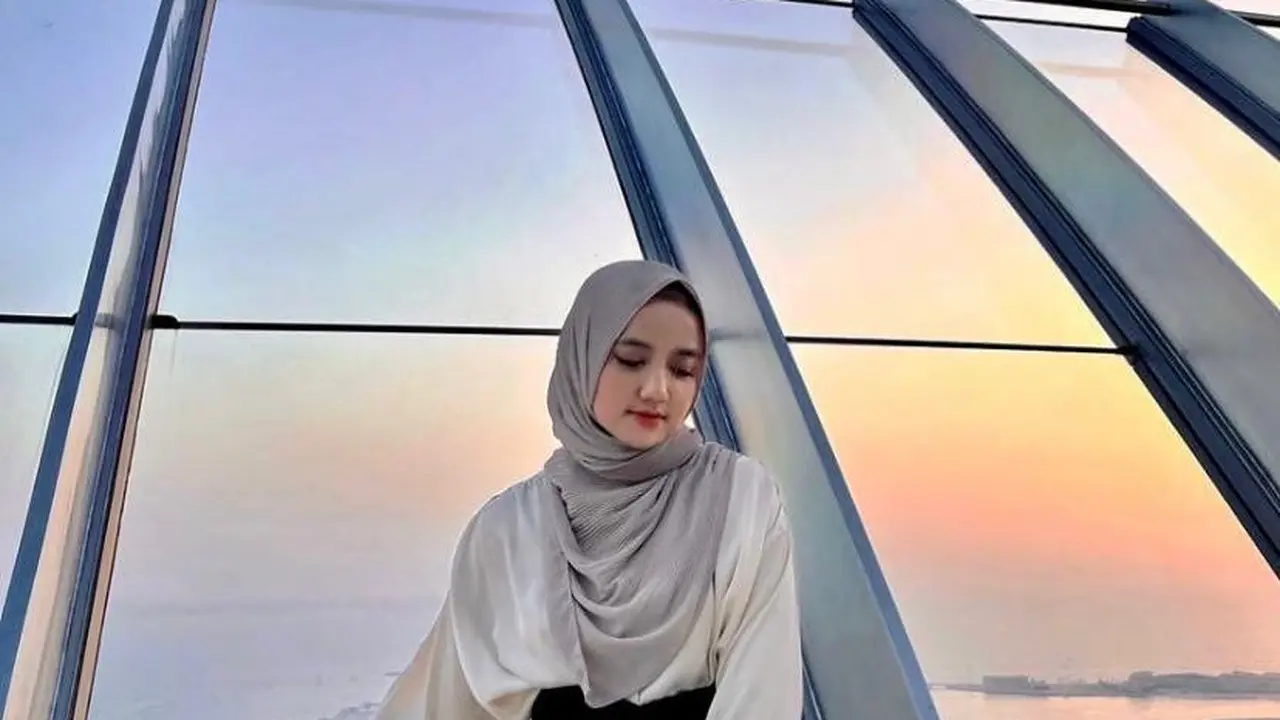 Potret Wirda Mansur