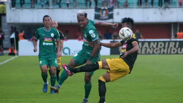 PSS Sleman vs Badak Lampung FC