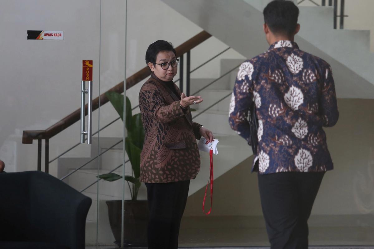 FOTO: Plt Bupati Cilacap Diperiksa KPK Sebagai Saksi Dugaan Pemerasan THR