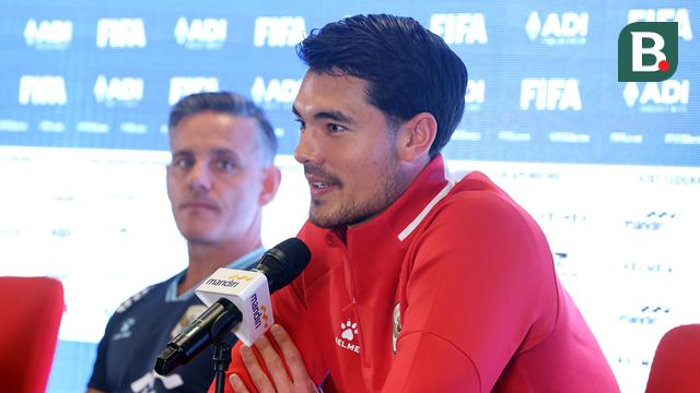 Foto: Elkan Baggott Dampingi John Herdman dalam Konferensi Pers Timnas Indonesia Jelang FIFA Series 2026