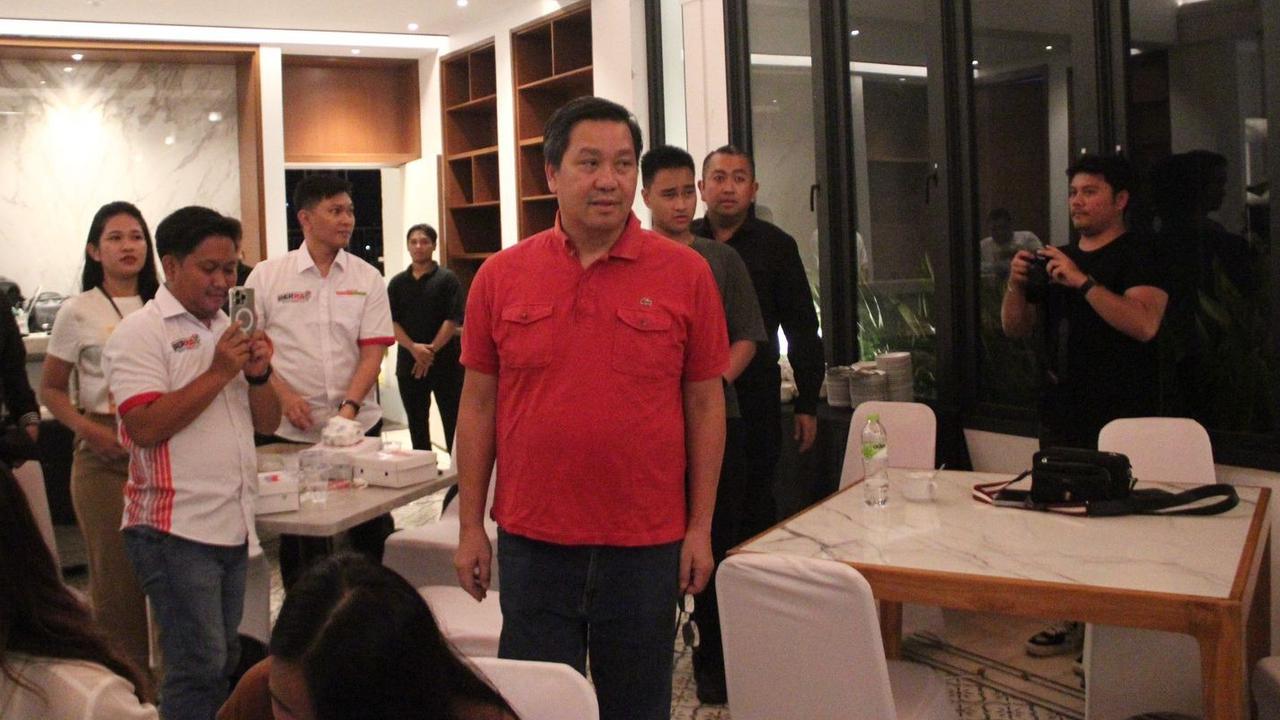 Kampanye Akbar, Steven Kandouw & Olly Dondokambey Disambut Meriah Pendukungnya