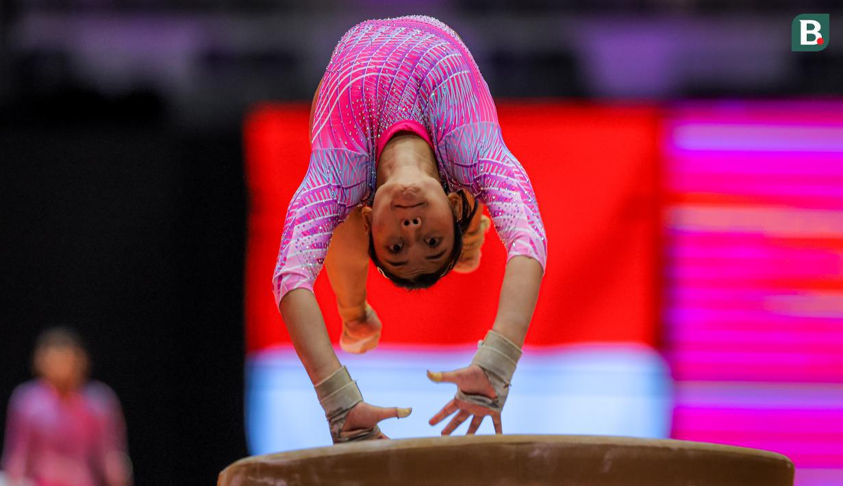 <p>Pesenam putri Indonesia, Larasati Rengganis melakukan podium training nomor kuda lompat jelang Kejuaraan Dunia Gimnastik 2025 di Indonesia Arena, Senayan, Jakarta, Sabtu (18/10/2025). (Bola.com/Bagaskara Lazuardi)</p>