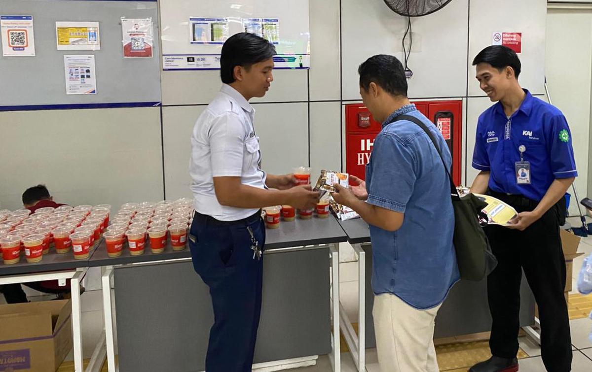 Tiga Tahun Beroperasi, LRT Jabodebek Gelar Aksi untuk Masyarakat