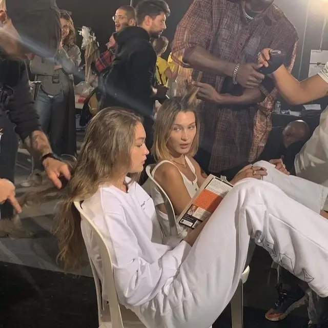 Bella dan Gigi Hadid. [Foto: Instagram/bellahadid]