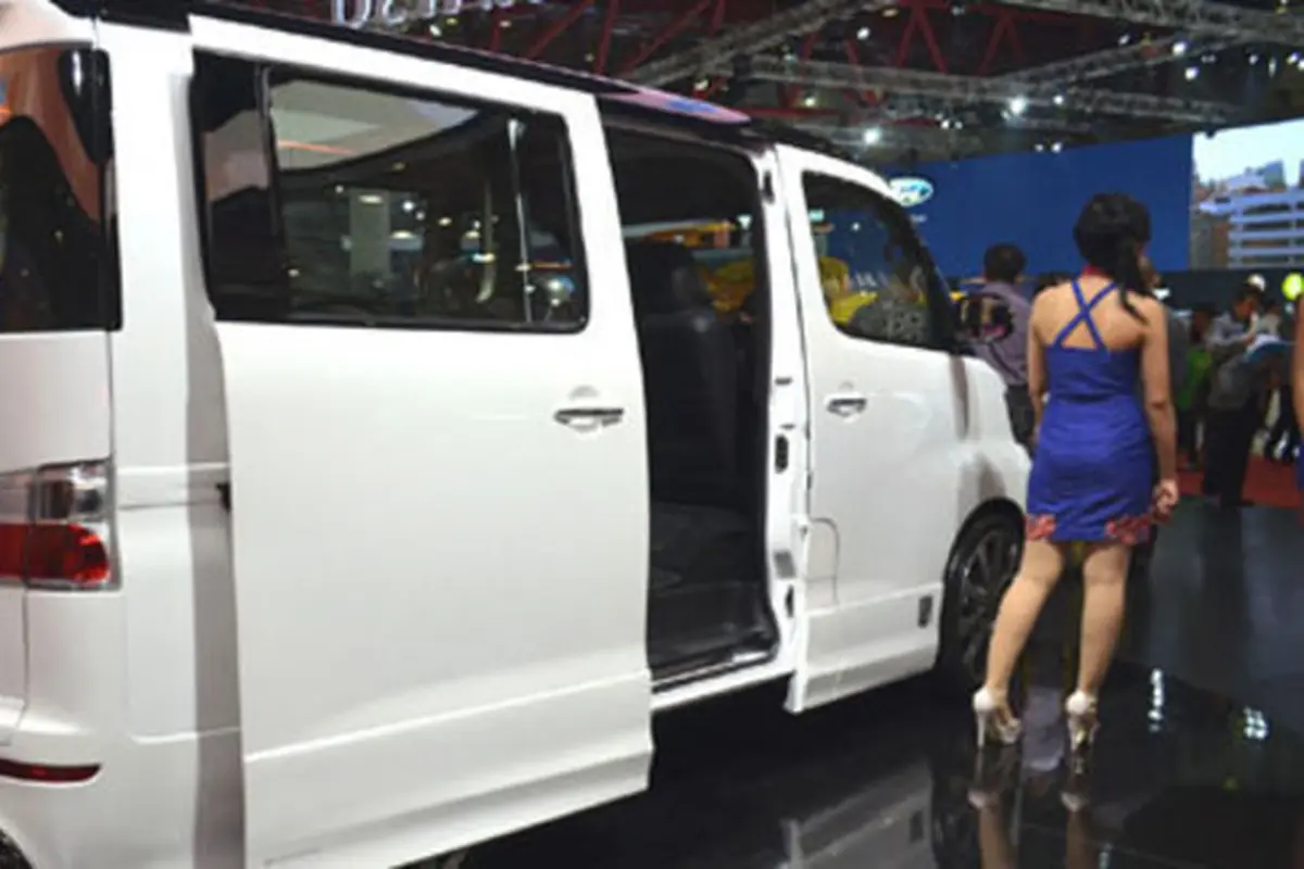 Daihatsu Luxio Quartett
(Foto: Nazar Ray)