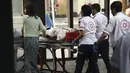 <p>Diberitakan Reuters, pelaku yelah ditembak mati kepolisian Israel di tempat kejadian perkara (TKP). Mobil pelaku terguling di rerumputan taman setelah menabrak kerumunan orang. (AP Photo/Gideon Markowicz)</p>