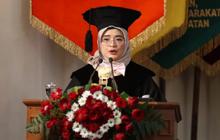 Dosen UGM Ini Pernah Sepelekan Kuliah karena Jadi Aktivis, Kini Ditetapkan Jadi Guru Besar