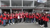 Ribuan kader Banteng Muda Indonesia (BMI) dari setiap provinsi di Indonesia membanjiri Stadion Gelora Bung Karno dengan semangat yang menggelora dalam kegiatan akbar Bulan Bung Karno. (Istimewa)
