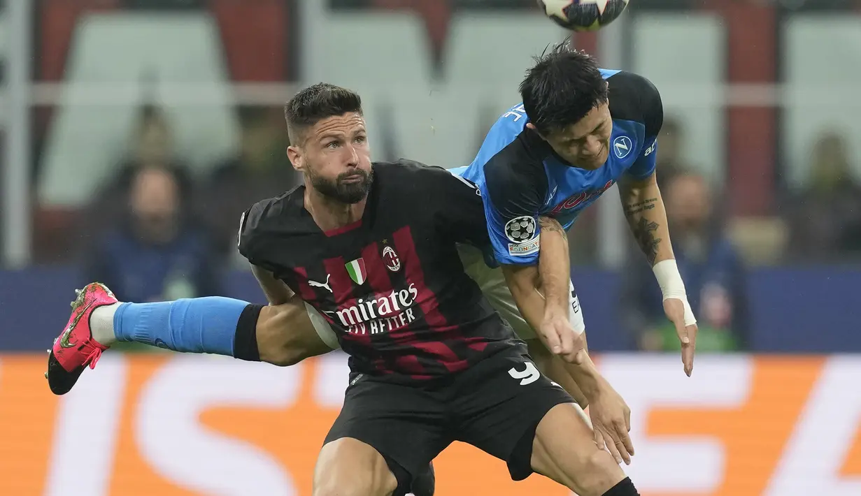 Kemenangan itu membuat AC Milan unggul agregat 1-0 atas Napoli. (AP Photo/Antonio Calanni)