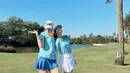 Olahraga golf, memang menjadi sebuah olahraga yang populer di kalangan para selebriti. Sebuah olahraga dengan perlengkapan yang dibanderol dengan harga cuku mahal ini memang memberikan sensasi kesenangan dalam menjalaninya. (Liputan6.com/IG/@yorikooangln_)