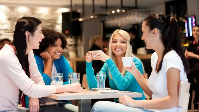 Hal-hal yang Jadi Perbincangan Saat Wanita Sedang Berkumpul