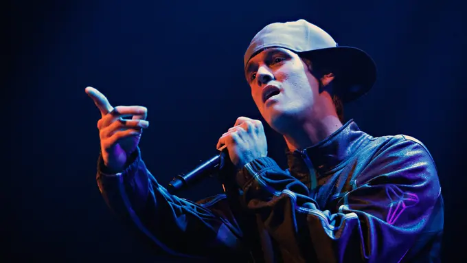 Melihat Kembali Aksi Panggung Aaron Carter