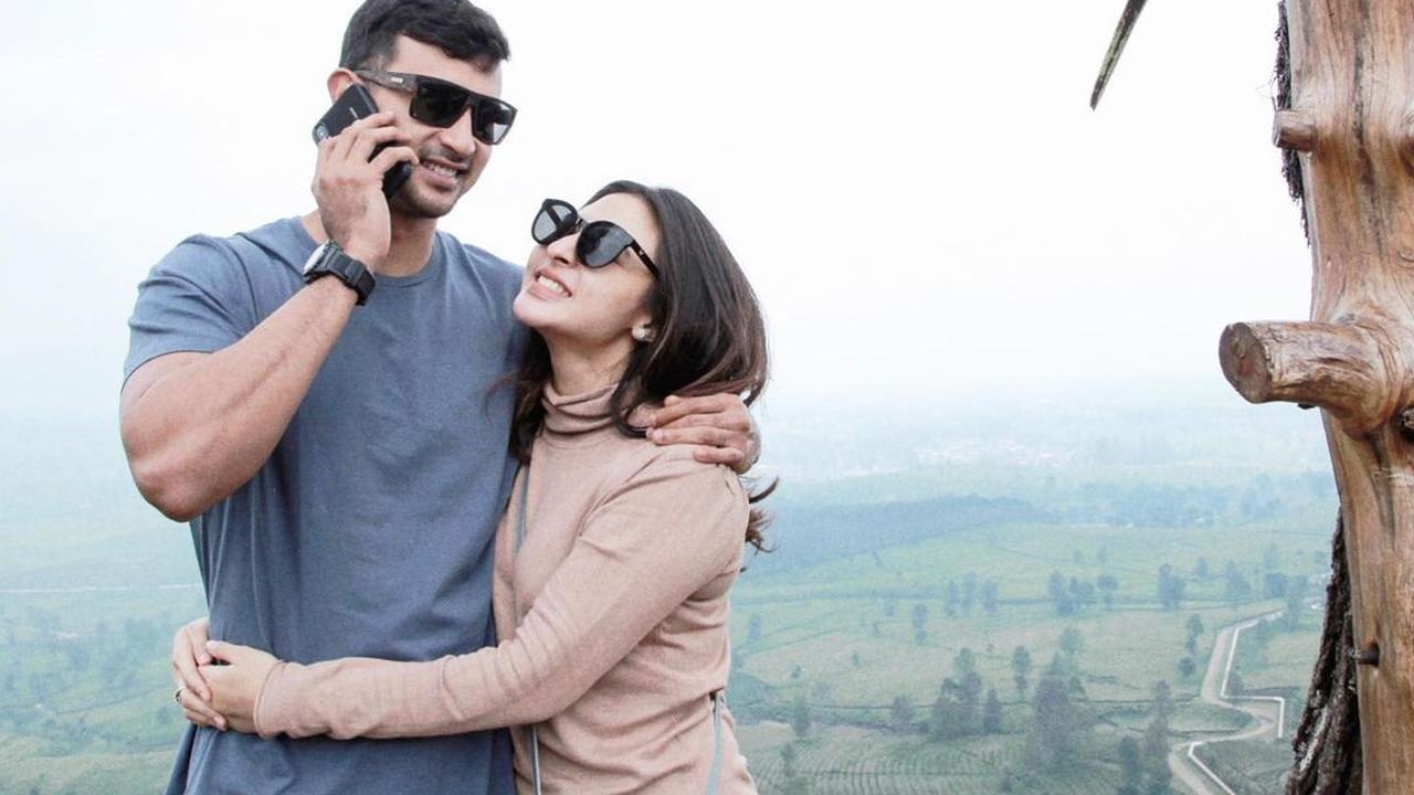 Main Sinetron ‘Bismillah Cinta’, Ini 6 Potret Mesra Ali Syakieb dan Margin Wieheerm