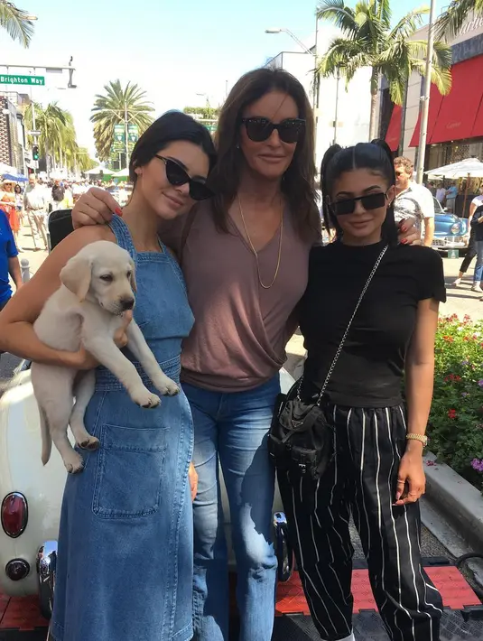 Keenam anak Caitlyn Jenner adalah Burt, Casey, Brandon, Kendall dan Kylie. (instagram/caitlynjenner)