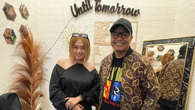 Riecha Monicha dan Bimo Maxim