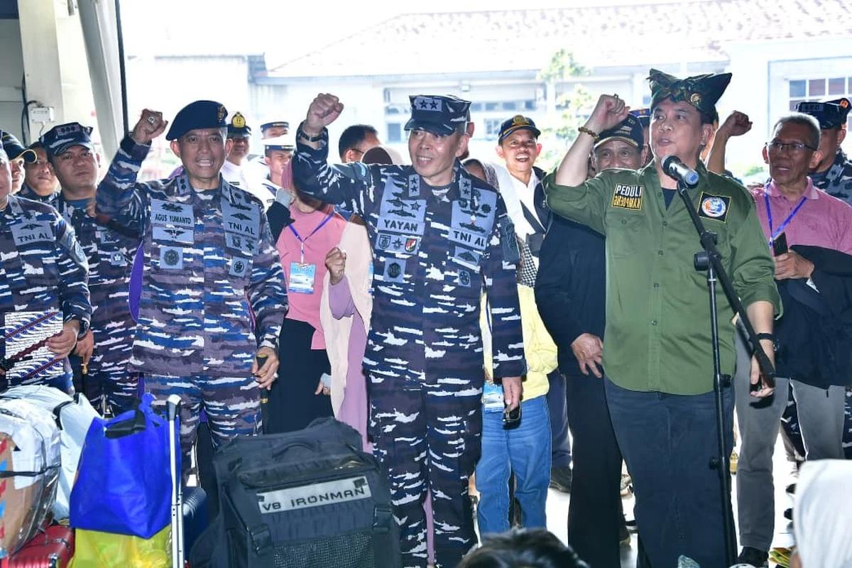 FOTO: TNI AL Gelar Mudik Gratis dengan KRI Semarang