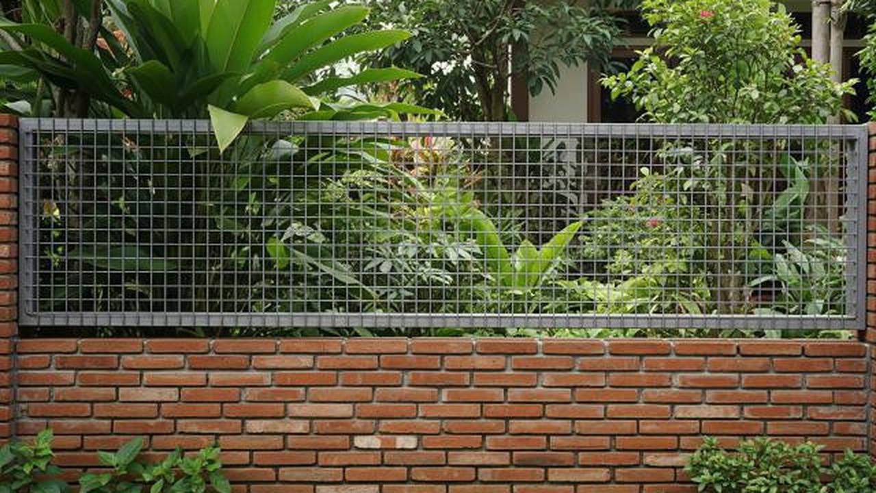 7 Langkah Praktis Membuat Pagar Kebun yang Tahan Terhadap Ular Kobra, Cocok untuk Rumah Tropis