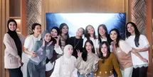Sebagai Aries Babes, Nia Ramadhani, Tya Ariestya, dan Wulan Guritno rayakan ulang tahun bersama [@wulanguritno]