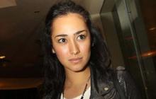 Ditodong pisau, Alexandra Gottardo luka di leher