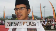  Gubernur Sumatera Barat Irwan Prayitno yang di tengah kesibukannya menjadi orang nomor satu di pemerintah provinsi itu, tetap mengupayakan hadir menjemput langsung hasil evaluasi belajar anaknya Farhanah siswa SMA Negeri I Padang.
