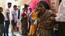 Untuk fase kelima 49 daerah tercatat mengikuti pemilu pada 20 Mei 2024, termasuk kota Mumbai. Fase keenam pada 25 Mei 2024 melibatkan wilayah padat penduduk, seperti Delhi. (Idrees MOHAMMED/AFP)